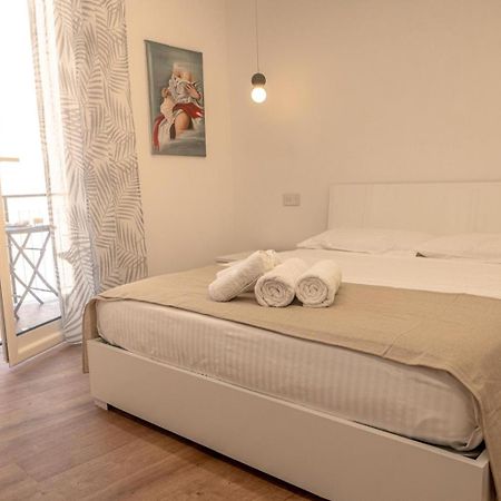 Sea House - Casa Vacanze Savona Exterior photo